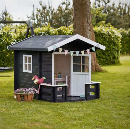 Plus Spielhaus mit Terrasse Kiefer-Fichte unbehandelt 162 x 198 x 153 cm Plus Spielhaus mit Terrasse Kiefer-Fichte unbehandelt 162 x 198 x 153 cm