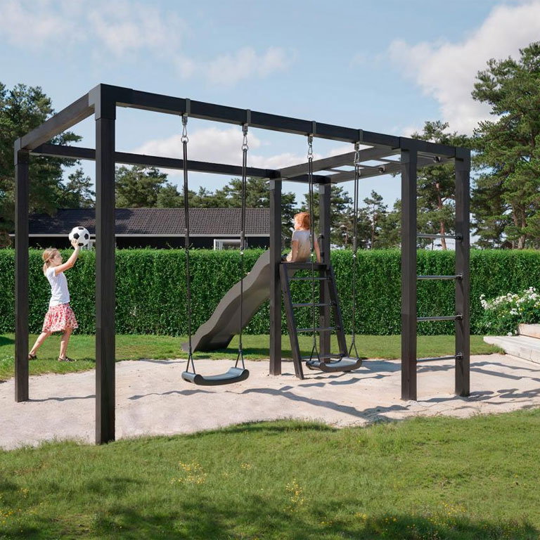 Neuer Spielplatz Daylife Schaukel