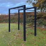 Plus Outdoor Fitness Trainigsgestell 210 cm - M 4 - schwarze Edition Ambiente Foto