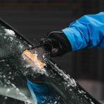 Fiskars Solid Eiskratzer 143063 im einsatz