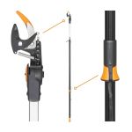 Fiskars PowerGear X Teleskop-Schneidgiraffe UP86 Detail am Griff