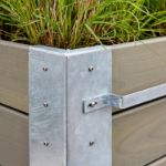 Plus Cubic rollender Blumenkasten 120 x 50 x 95 cm graubraun Kubistisches Detaiö
